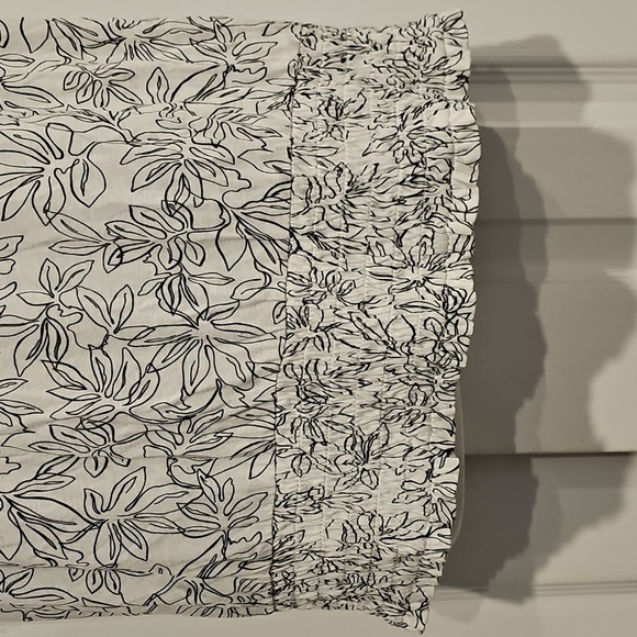 Ann Taylor Loft Sz L Top MSRP $49 - Picture 2 of 7